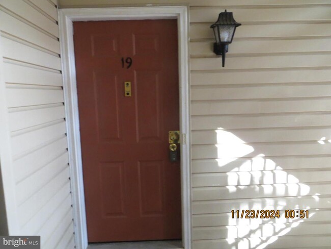 Primary Photo - 19 Joyner Ct