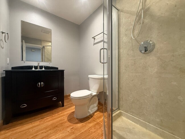 Building Photo - Bright 2 Bed 2 Bath Townhouse in Campbell!