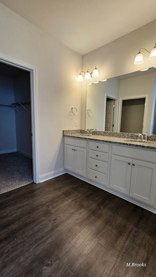 Building Photo - Beautiful home in Grand Oaks Village, Lake...