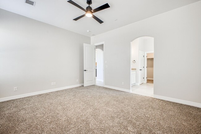 Building Photo - Beautiful East side House 4 bed-2.5 baths, part of The Club that includes Swimming Pool, Gym, Ten...