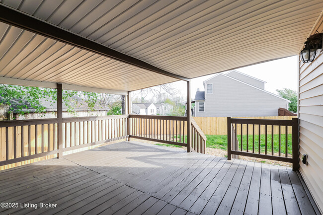 Building Photo - 9420 Wood Hollow Rd