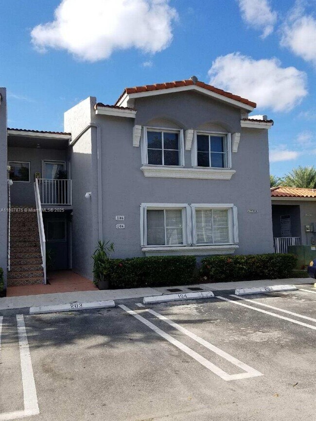 Building Photo - 4736 NW 114th Ave