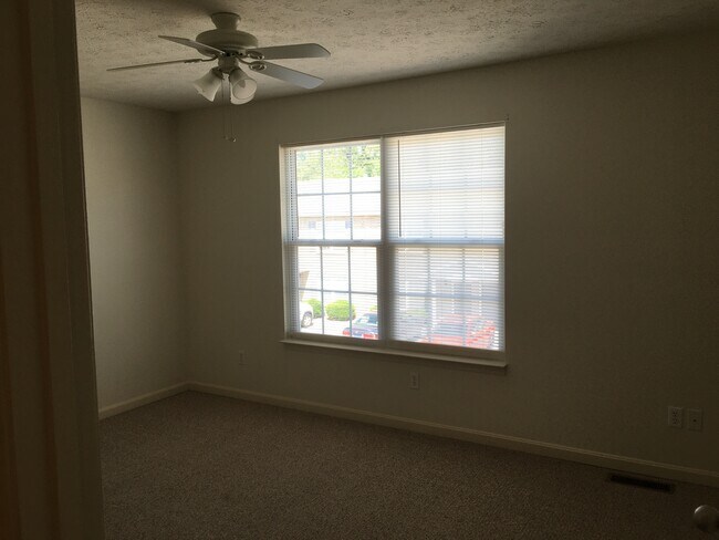 Building Photo - 58 Haven Ct