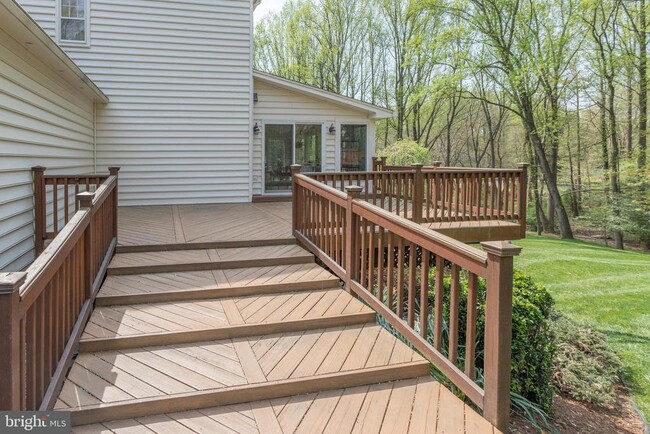 Building Photo - 5308 Hexagon Pl