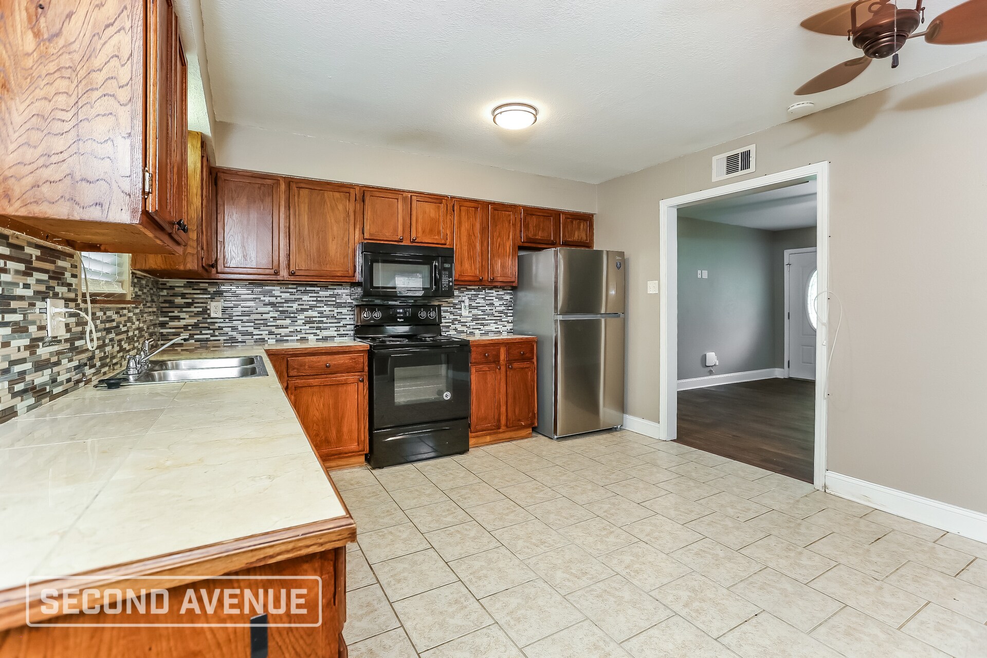 Building Photo - 2204 Carywood Dr