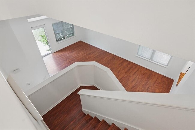 Building Photo - 14621 Lantern Dr