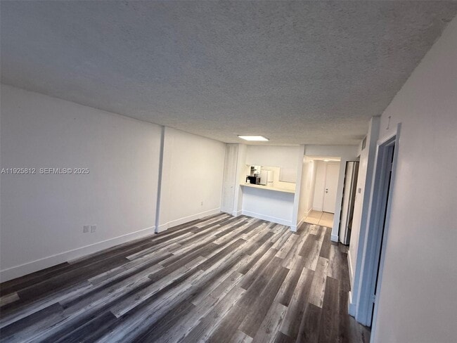 Building Photo - 19821 SW 114th Ave