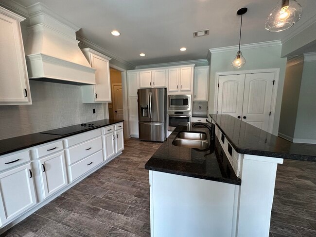 Building Photo - 1731 Edenburg Way
