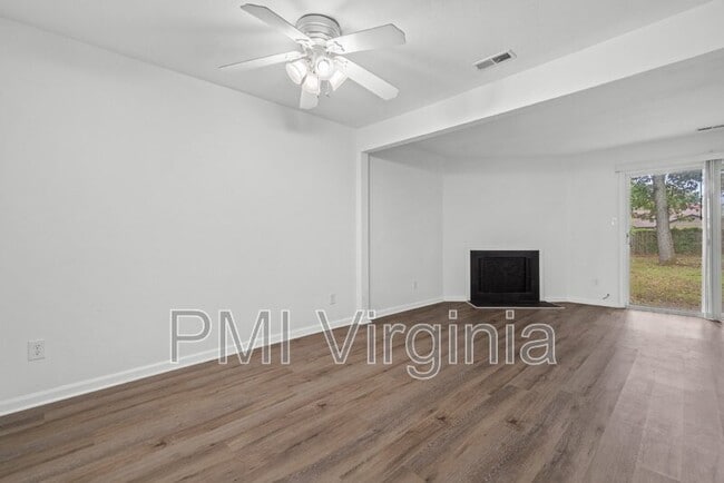 Building Photo - 3772 Pepperwood Ct