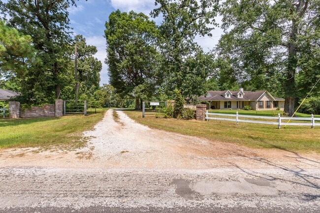 Building Photo - 10 Co Rd 2097