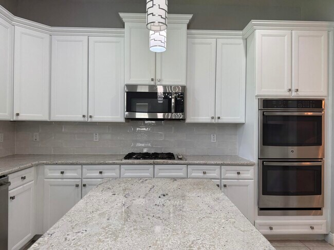 Building Photo - 9191 Cattail Run