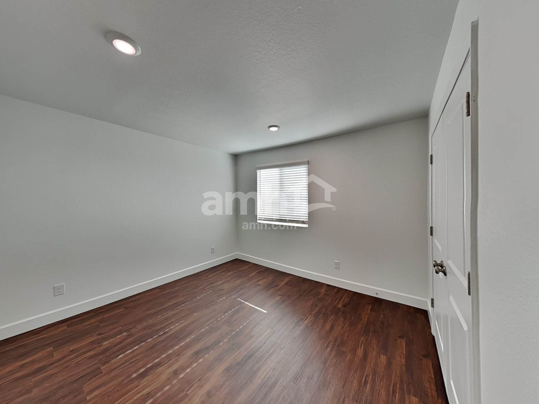 Building Photo - 9636 Harkes Dr