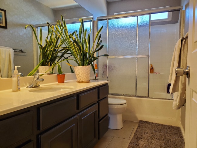 Building Photo - 8744 Soapberry Dr