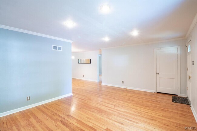 Building Photo - 330 Calvert Ave