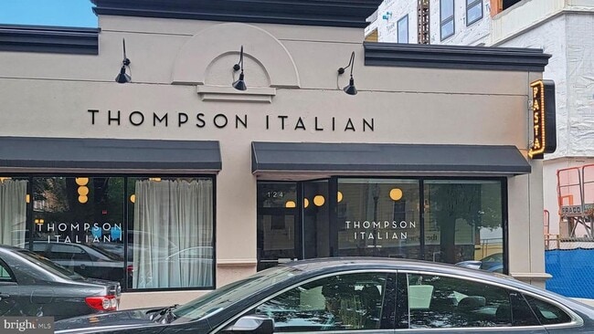 Building Photo - 2010 N Westmoreland St