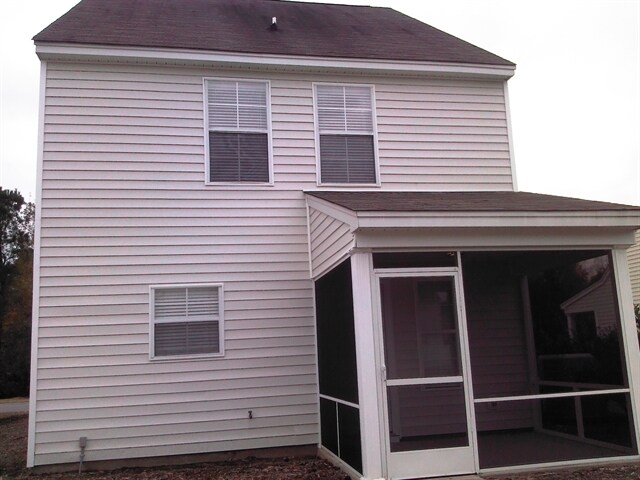 Building Photo - 645 College Park Cir