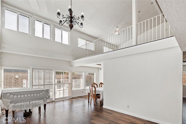 Building Photo - 23850 Vía Jacara