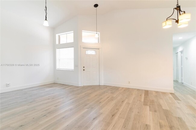 Building Photo - 719 Stanton Dr