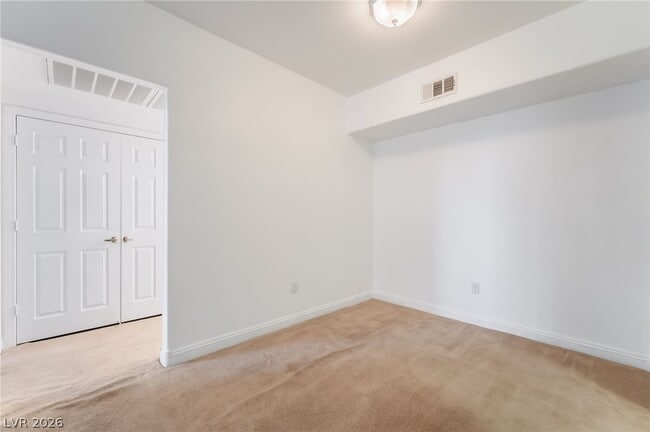 Building Photo - 8000 W Badura Ave