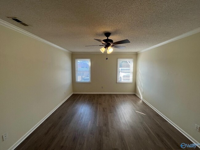 Building Photo - 523 Aspen Way