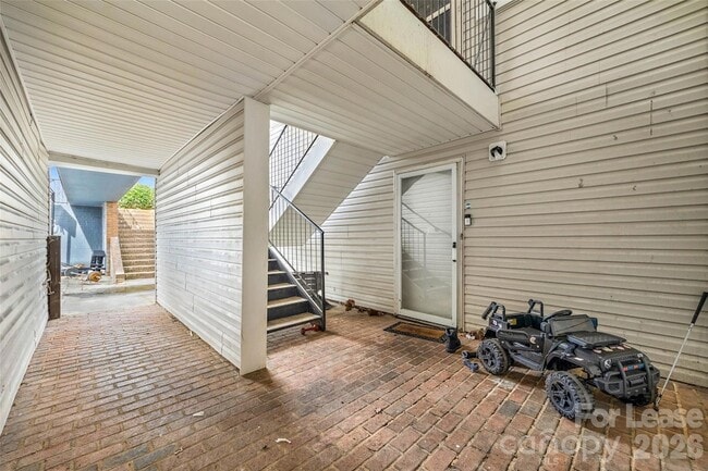 Building Photo - 9119 Spyglass Pl