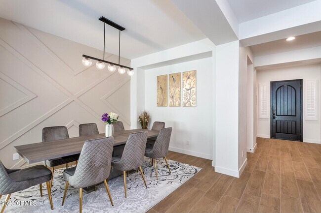 Building Photo - 8543 W Palo Verde Dr