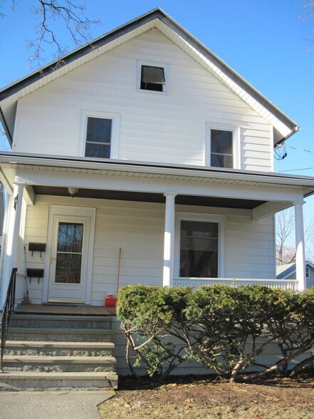 Building Photo - 322 N Titus Ave