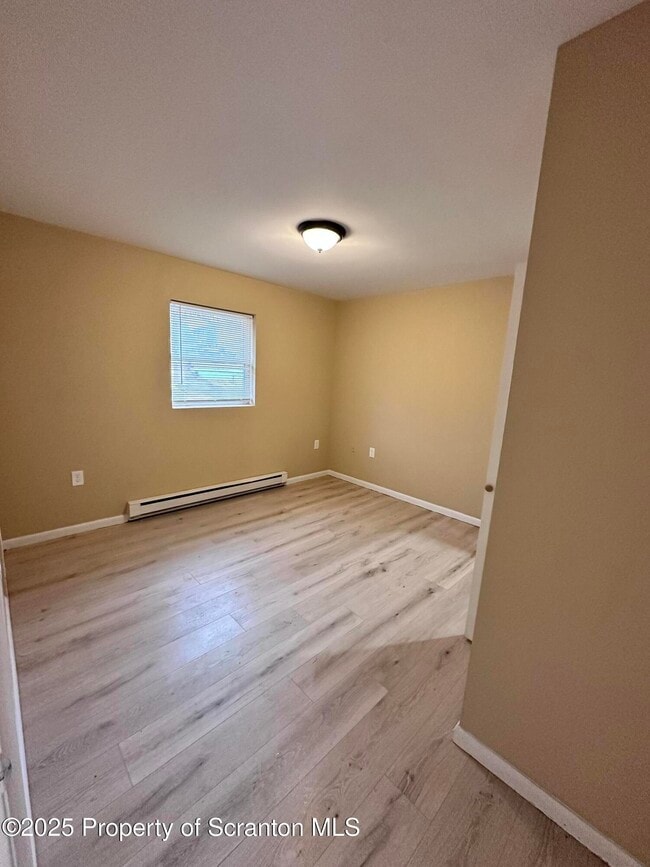 Building Photo - 1215 Lori Dr