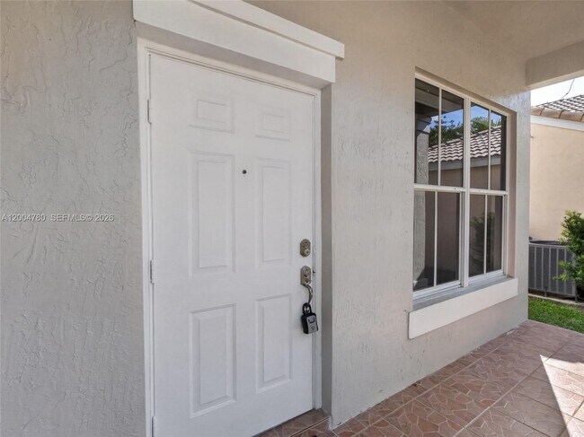Building Photo - 875 Savannah Falls Dr