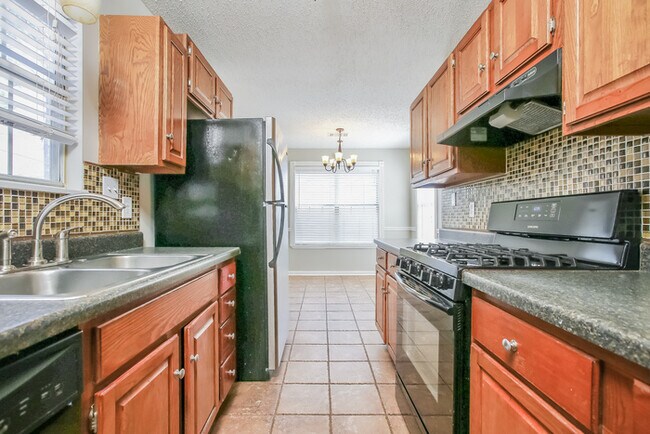 Building Photo - Charming 3-Bedroom in Benton, AR