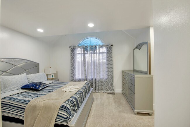 Building Photo - 21439 129th Pl SE