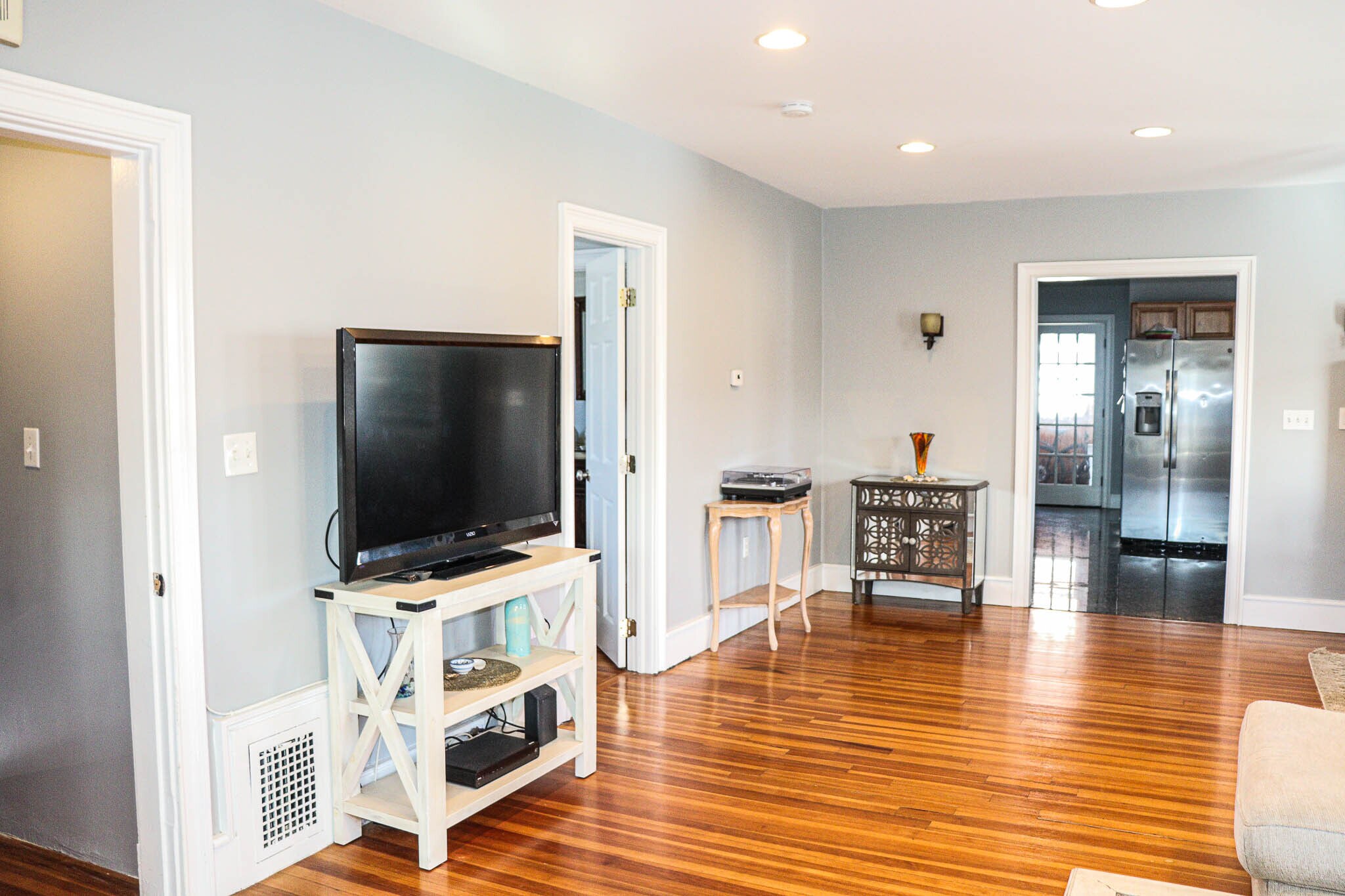 Building Photo - 36 Lancaster St