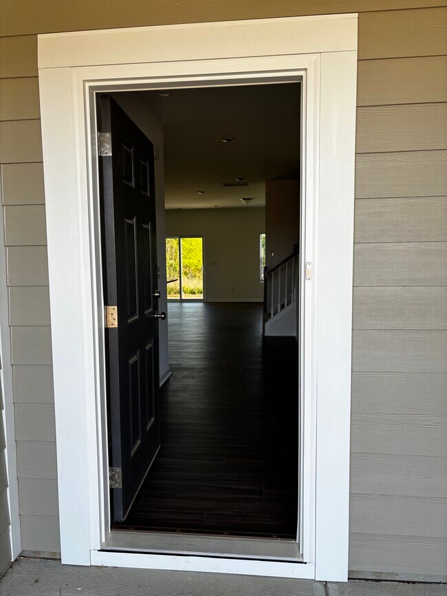 Building Photo - 2721 Yeager Dr NW