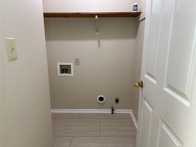 Building Photo - 217 Briarpatch Ct
