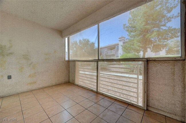 Building Photo - 4555 E Sahara Ave