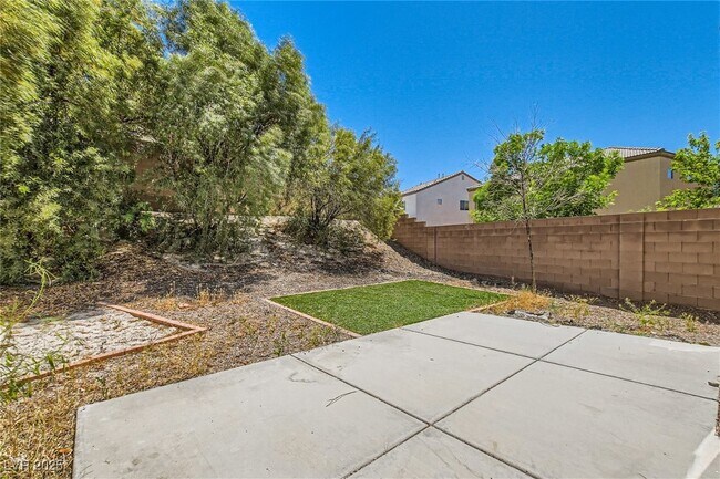 Building Photo - 6732 Kyle Stewart Ct