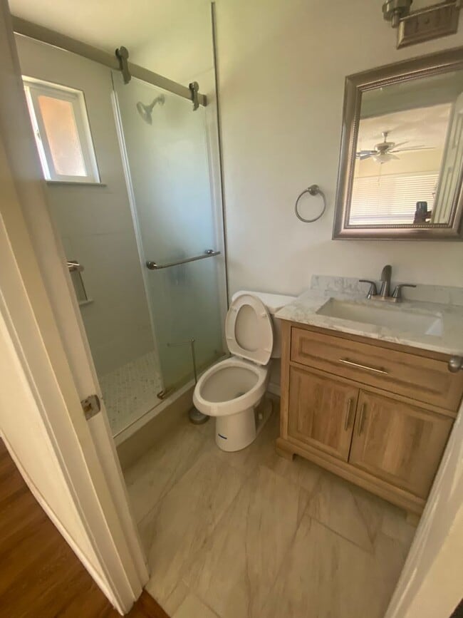 Building Photo - Atwater Central location near Shopping and...