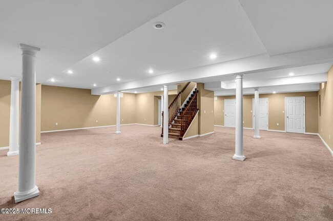 Building Photo - 95 E Parsonage Way