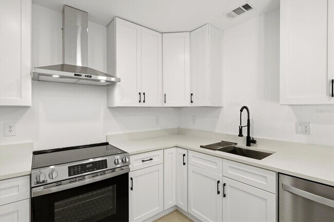 Building Photo - 3663 Egerton Cir