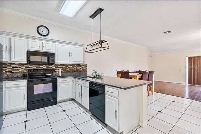 Building Photo - 1030 Universal Rest Pl