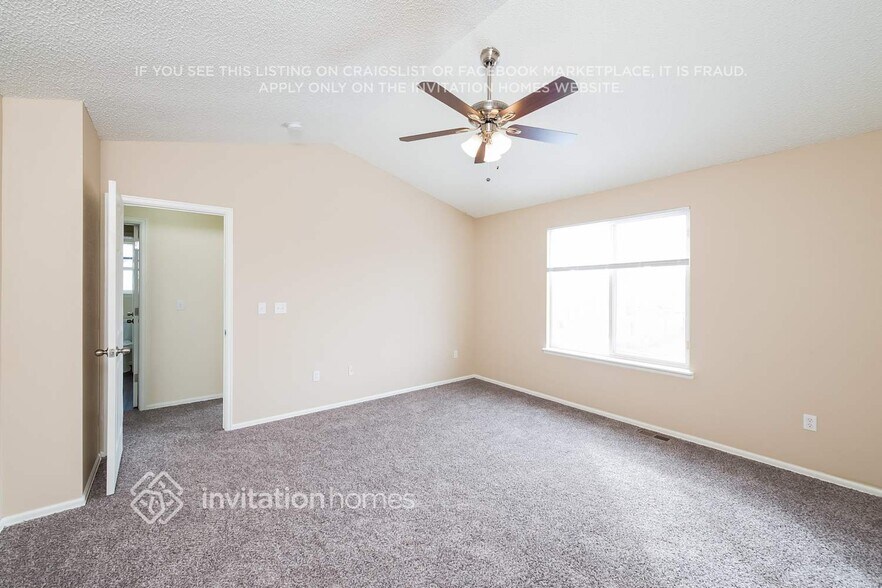 Building Photo - 1310 W 133rd Cir