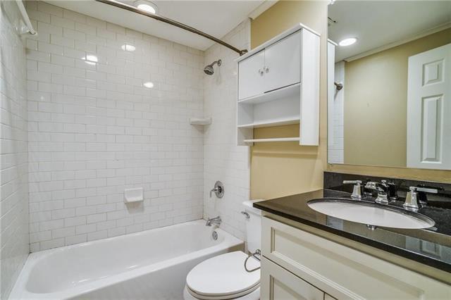 Building Photo - 3517 Rogers Ave