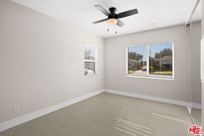 Building Photo - 7806 Wellsford Ave