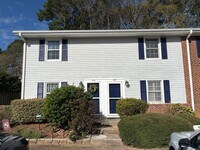 Building Photo - 1148 Nottingham Cir