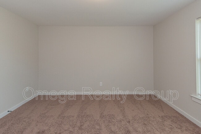 Building Photo - 112 Brookside Way