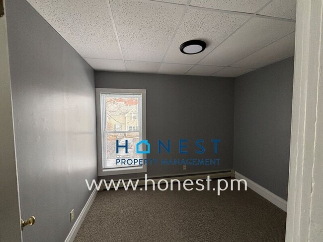 Building Photo - 47 James St