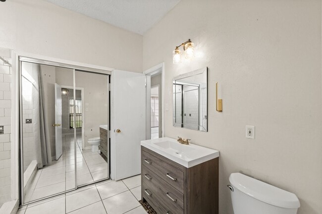 Primary Photo - 6627 Misty Dale Dr
