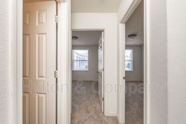 Building Photo - 3516 E Richmond Rd