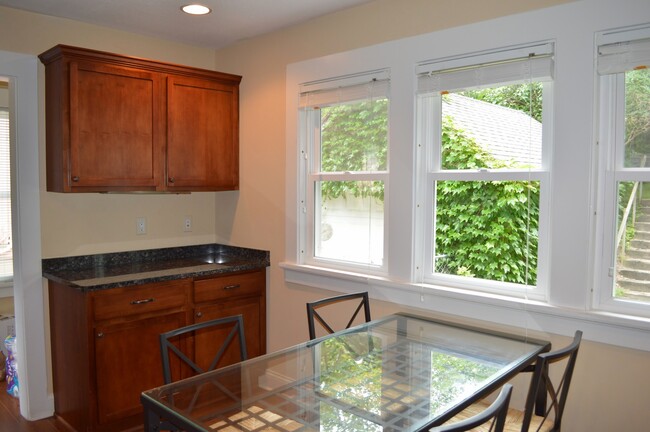 Eat-in kitchen with window to backyard - 807 6th St SW