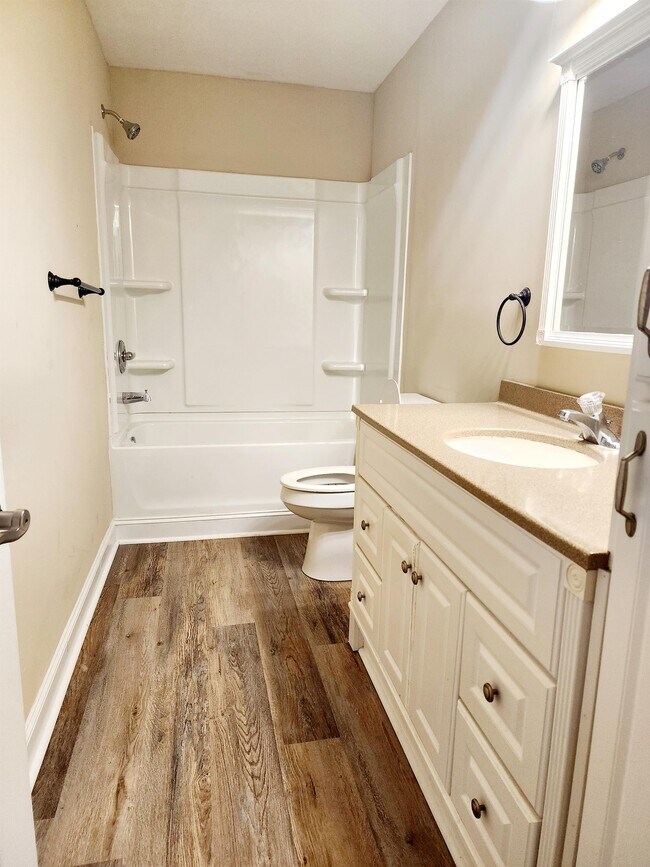 Building Photo - 110 Old Mill Ct